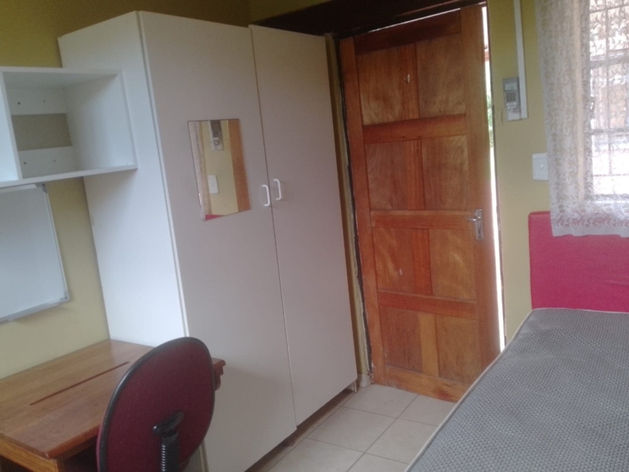 1 Bedroom Property for Sale in Brandwag Free State